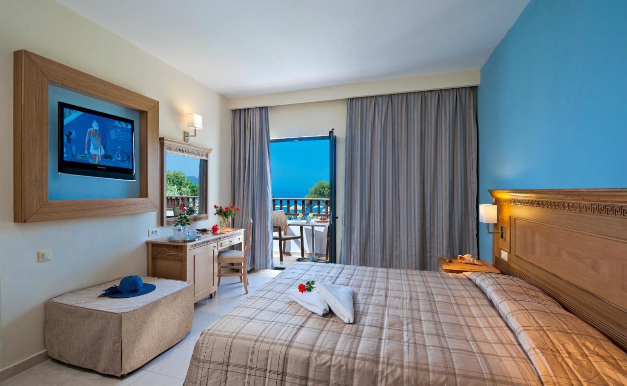 Geraniotis Hotel And Resort Platanias  Room photo